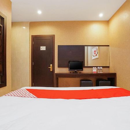 Hotel Istana Permata Ngagel Surabaya Exterior foto