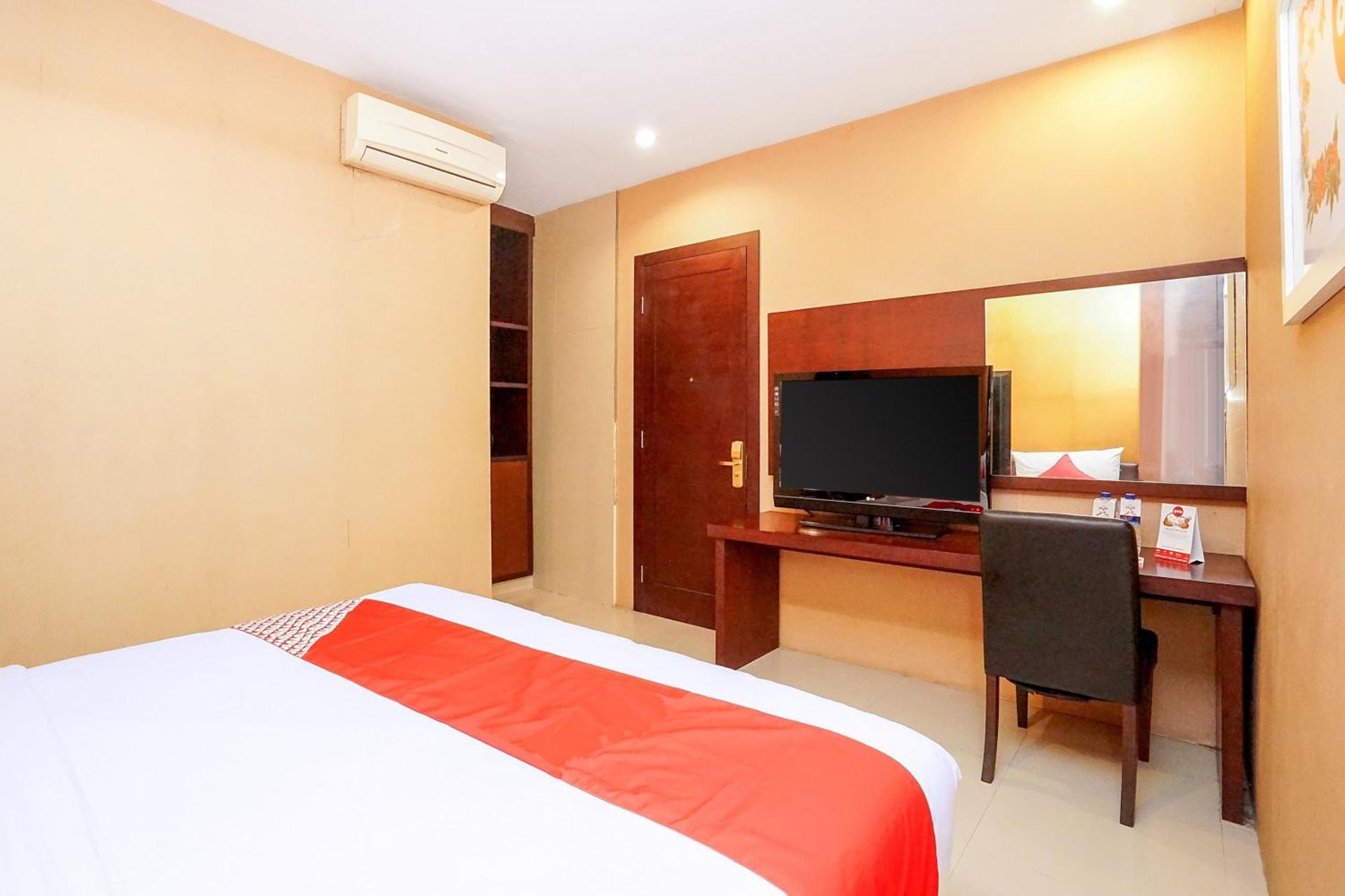 Hotel Istana Permata Ngagel Surabaya Exterior foto