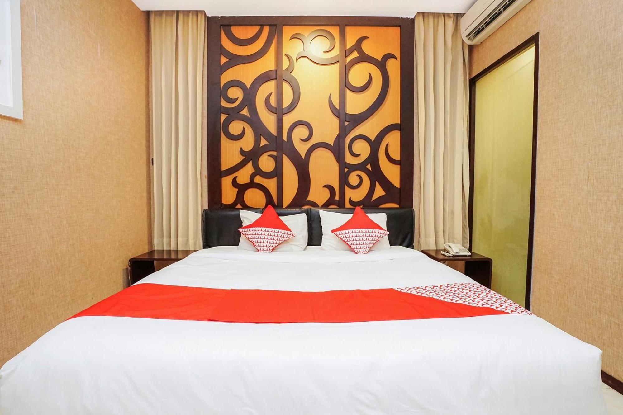 Hotel Istana Permata Ngagel Surabaya Exterior foto