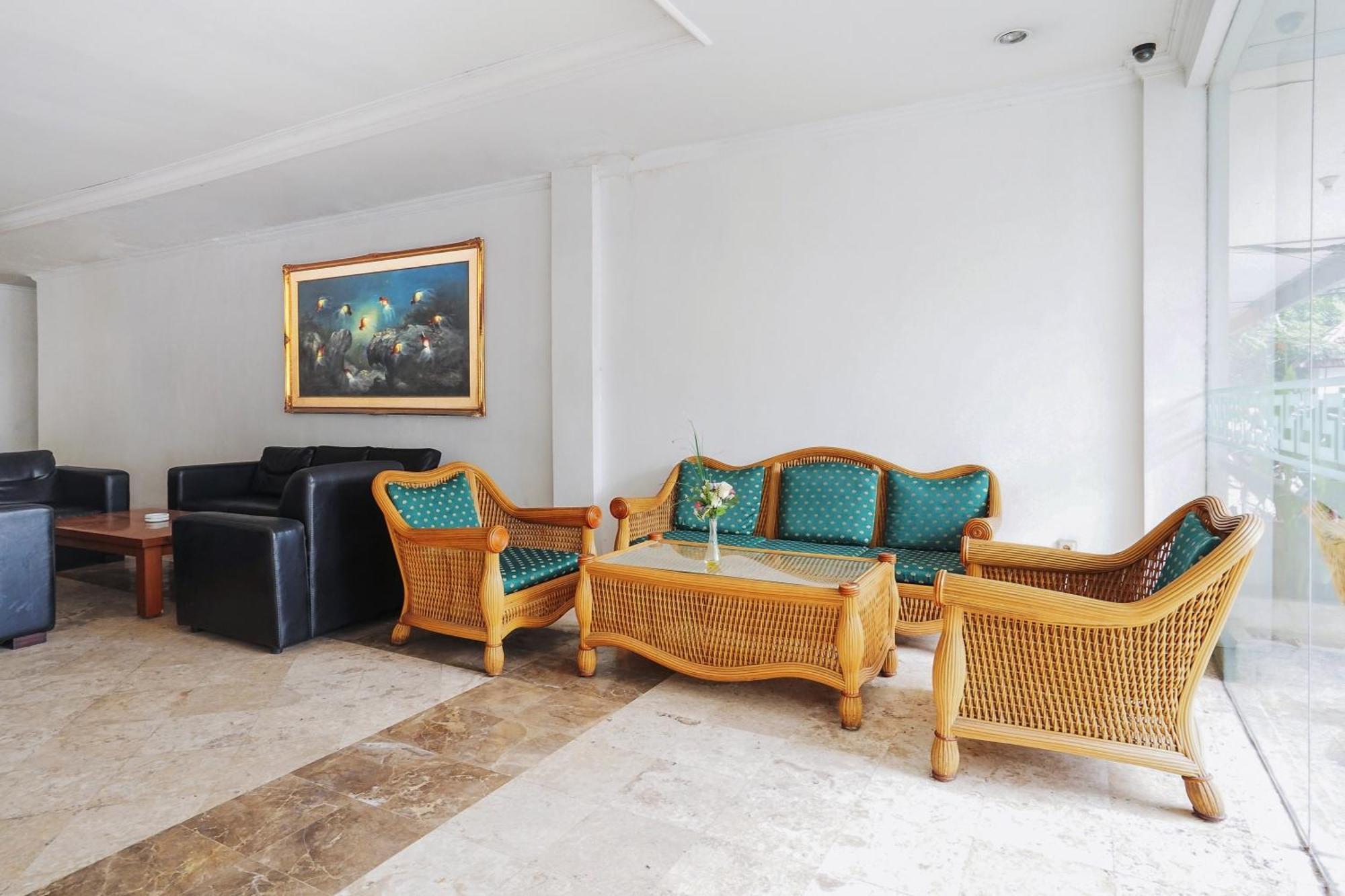 Hotel Istana Permata Ngagel Surabaya Exterior foto
