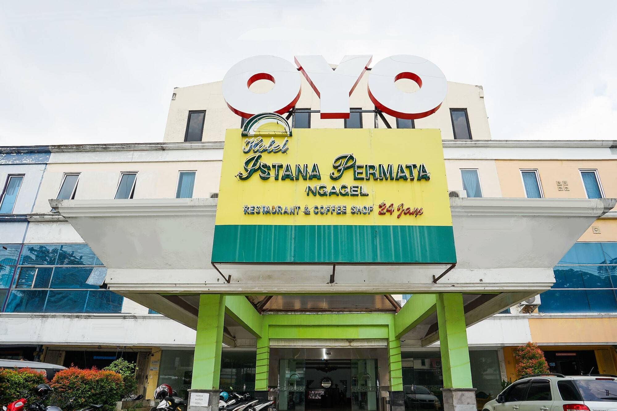 Hotel Istana Permata Ngagel Surabaya Exterior foto