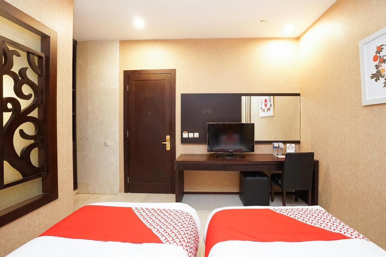 Hotel Istana Permata Ngagel Surabaya Exterior foto