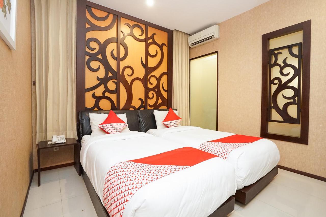Hotel Istana Permata Ngagel Surabaya Exterior foto