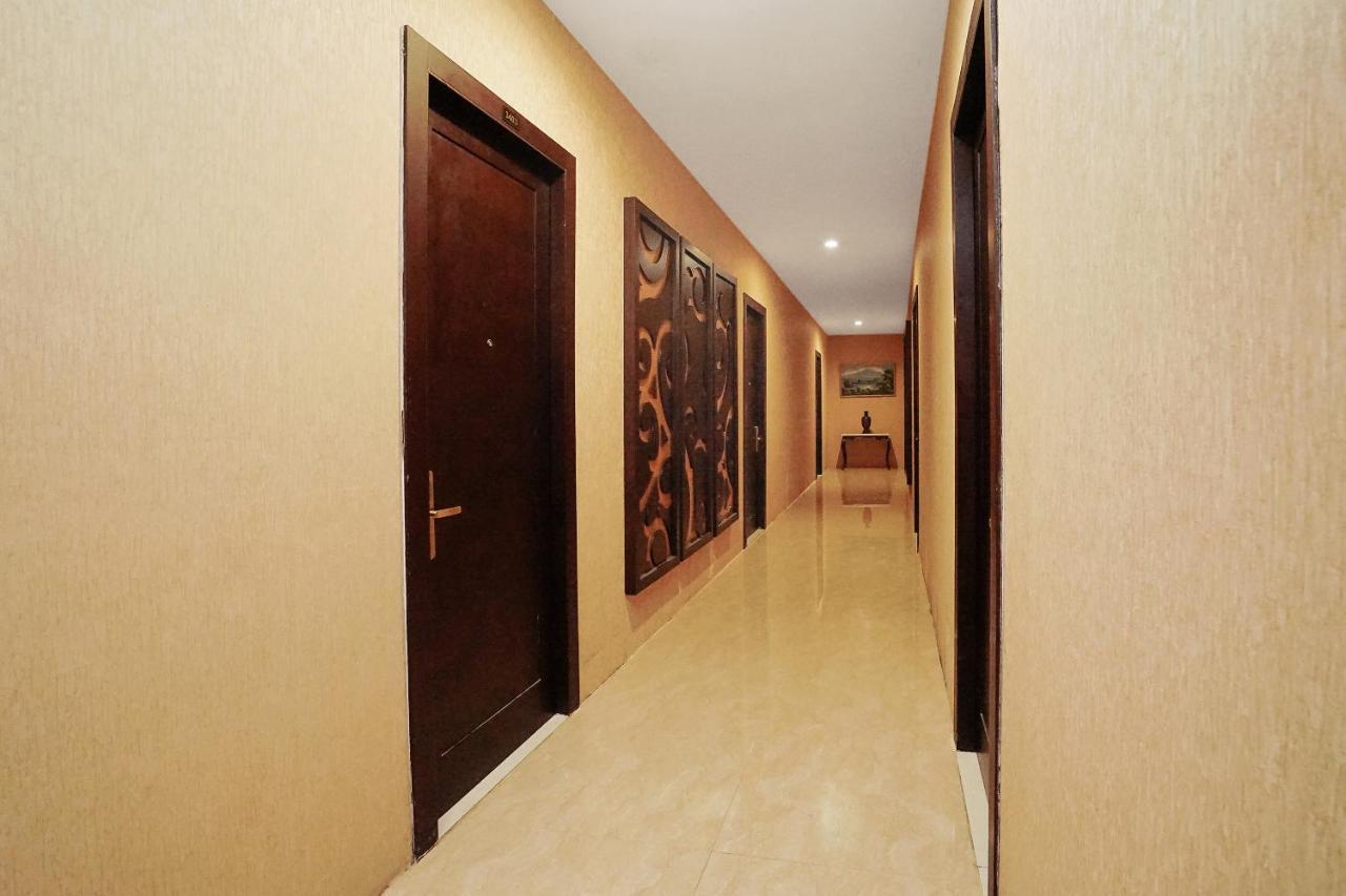 Hotel Istana Permata Ngagel Surabaya Exterior foto