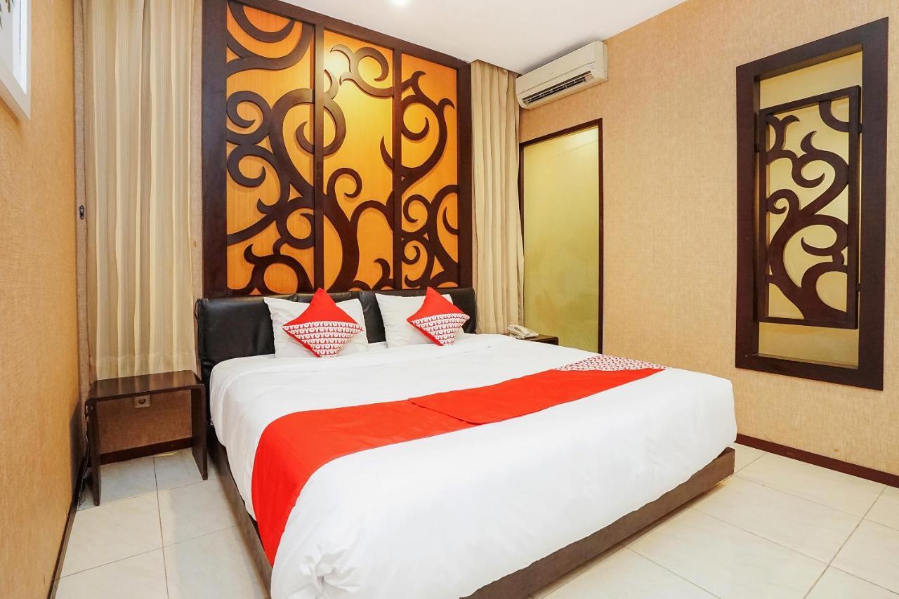 Hotel Istana Permata Ngagel Surabaya Exterior foto