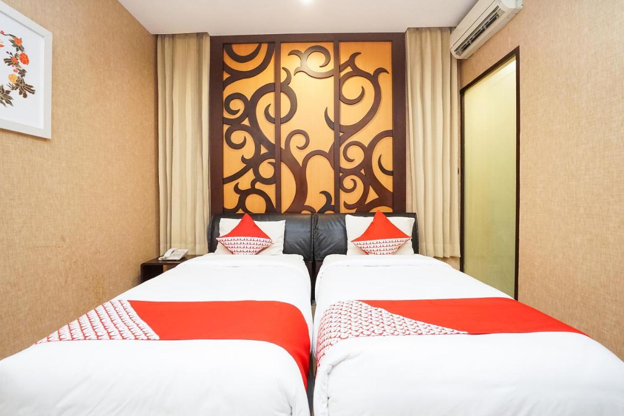 Hotel Istana Permata Ngagel Surabaya Exterior foto